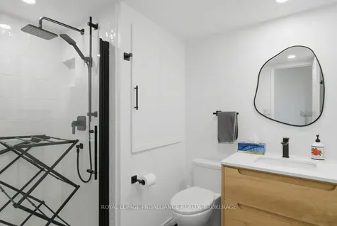 120 Barrett Court Kingston ON K7L 5H6