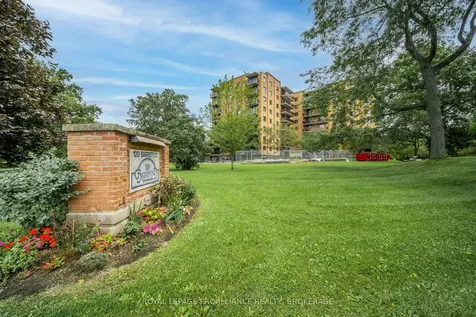 120 Barrett Court Kingston ON K7L 5H6