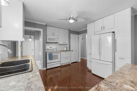 94 Oak Street W Laurentian Valley ON K8A 7R3