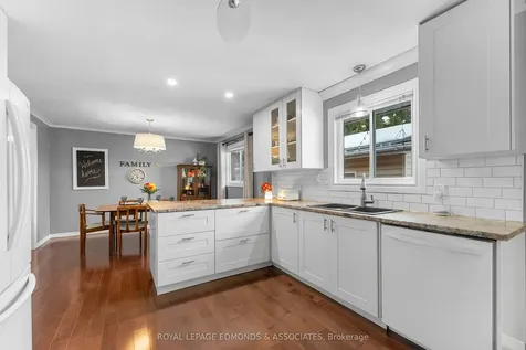94 Oak Street W Laurentian Valley ON K8A 7R3