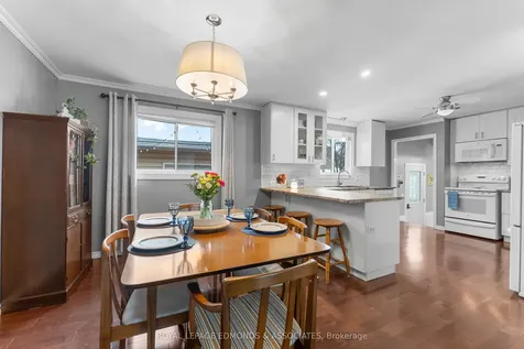 94 Oak Street W Laurentian Valley ON K8A 7R3