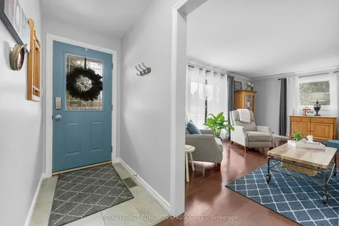94 Oak Street W Laurentian Valley ON K8A 7R3