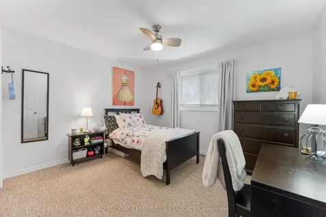 94 Oak Street W Laurentian Valley ON K8A 7R3