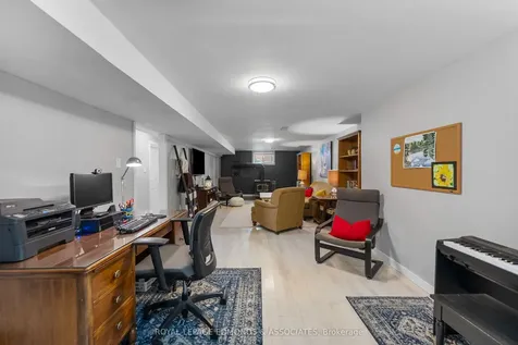 94 Oak Street W Laurentian Valley ON K8A 7R3