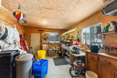 94 Oak Street W Laurentian Valley ON K8A 7R3