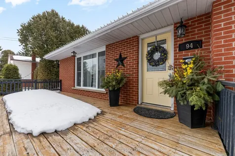 94 Oak Street W Laurentian Valley ON K8A 7R3