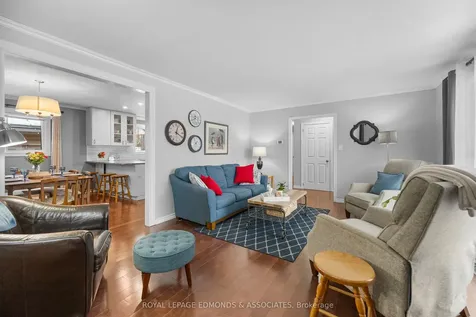94 Oak Street W Laurentian Valley ON K8A 7R3