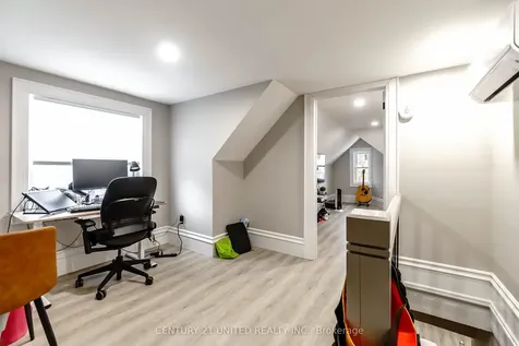 218 Park Street N Peterborough ON K9J 3P8