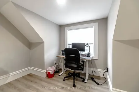 218 Park Street N Peterborough ON K9J 3P8