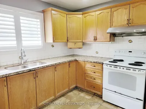 34 Robinson Avenue Kawartha Lakes ON K0M 2B0