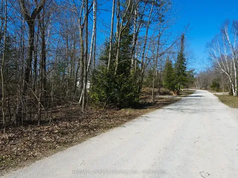 83 Silver Lake Crescent South Bruce Peninsula ON N0H 2G0