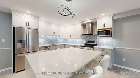 21 Liston Avenue Brockville ON K6V 7B3