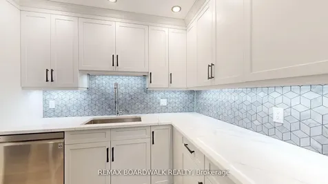 21 Liston Avenue Brockville ON K6V 7B3