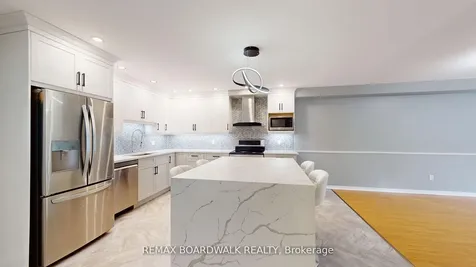 21 Liston Avenue Brockville ON K6V 7B3