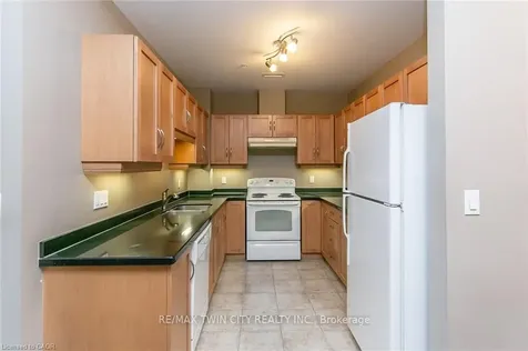 165 Duke Street E Waterloo ON N2H 6T8