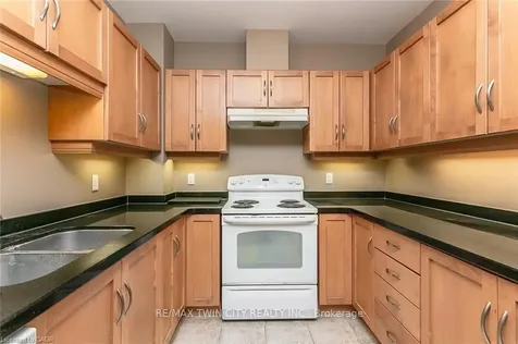 165 Duke Street E Waterloo ON N2H 6T8
