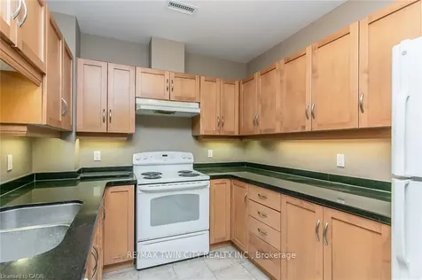165 Duke Street E Waterloo ON N2H 6T8