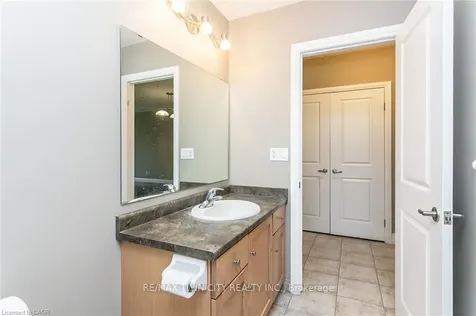 165 Duke Street E Waterloo ON N2H 6T8