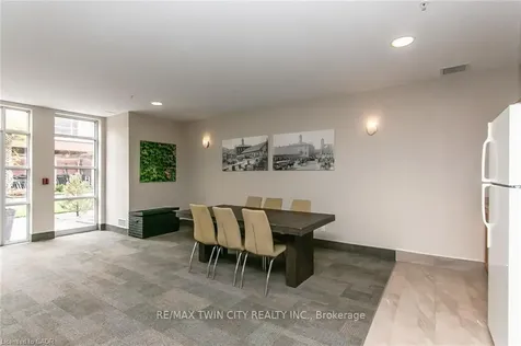 165 Duke Street E Waterloo ON N2H 6T8