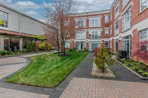 165 Duke Street E Waterloo ON N2H 6T8