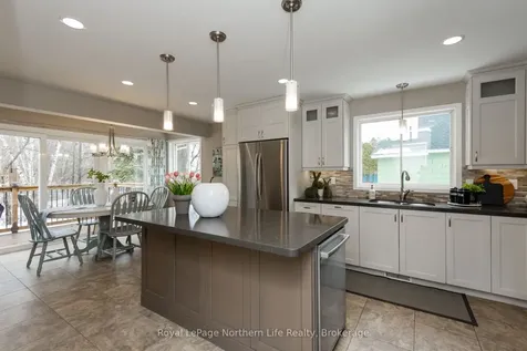 30 Gladstone Avenue North Bay ON P1A 2L3