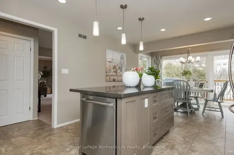 30 Gladstone Avenue North Bay ON P1A 2L3