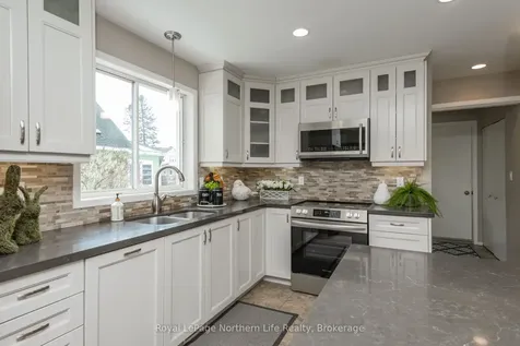 30 Gladstone Avenue North Bay ON P1A 2L3