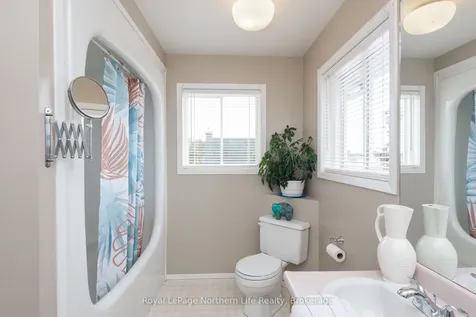 30 Gladstone Avenue North Bay ON P1A 2L3