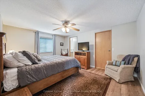 15 Elm Street Puslinch ON N0B 2J0