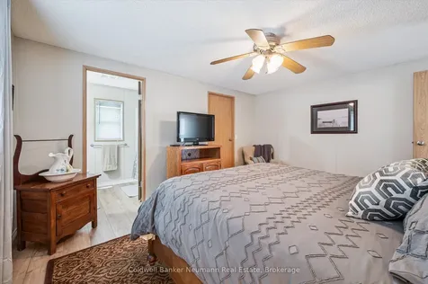 15 Elm Street Puslinch ON N0B 2J0