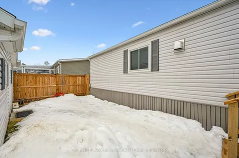 15 Elm Street Puslinch ON N0B 2J0