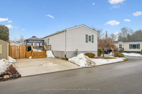 15 Elm Street Puslinch ON N0B 2J0