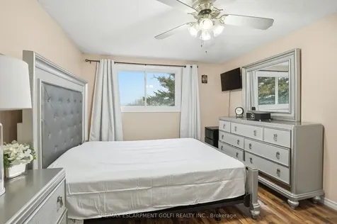 1460 Garth Street Hamilton ON L9B 1R6