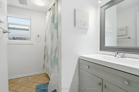 1460 Garth Street Hamilton ON L9B 1R6