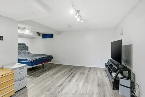 1460 Garth Street Hamilton ON L9B 1R6
