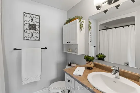 9 Newcastle Street Minden Hills ON K0M 2K0