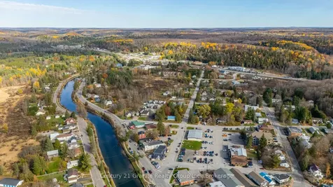 9 Newcastle Street Minden Hills ON K0M 2K0