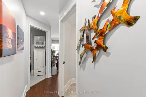 9 Newcastle Street Minden Hills ON K0M 2K0