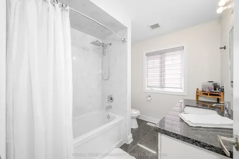 20 Mccrae Crescent Kawartha Lakes ON K0M 2T0