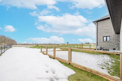 20 Mccrae Crescent Kawartha Lakes ON K0M 2T0