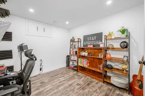 20 Mccrae Crescent Kawartha Lakes ON K0M 2T0