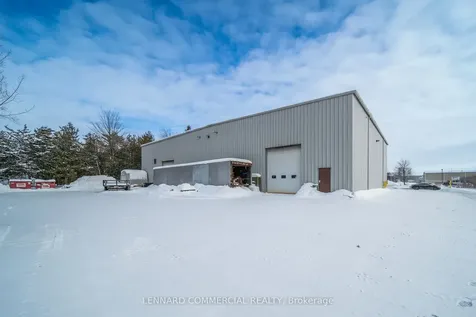 713 Fortune Crescent Kingston ON K7P 2T4