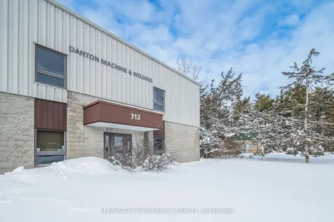 713 Fortune Crescent Kingston ON K7P 2T4