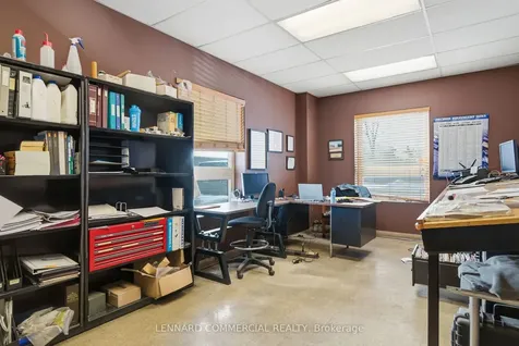 713 Fortune Crescent Kingston ON K7P 2T4