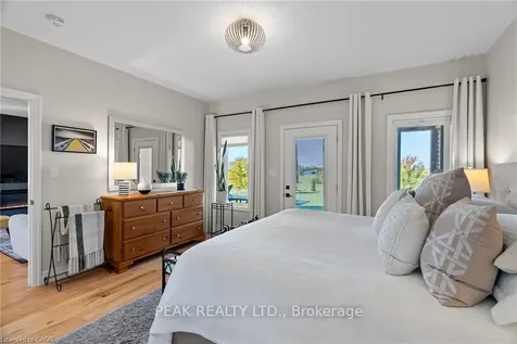 33 Wellington Street S Ashfield-colborne-wawanosh ON N7A 3X9