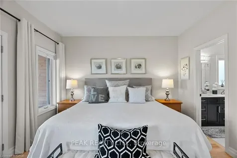 33 Wellington Street S Ashfield-colborne-wawanosh ON N7A 3X9
