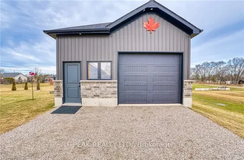 33 Wellington Street S Ashfield-colborne-wawanosh ON N7A 3X9