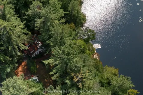 136 Deer Lake Road Huntsville ON P0B 1L0