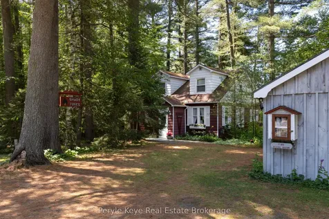 136 Deer Lake Road Huntsville ON P0B 1L0