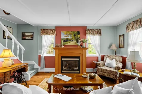 136 Deer Lake Road Huntsville ON P0B 1L0